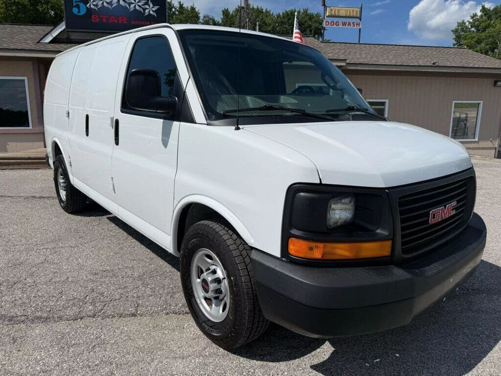 GMC Savana