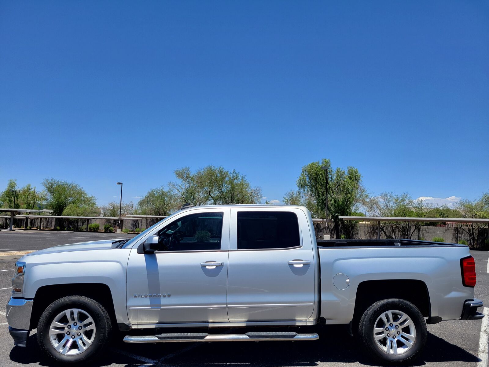 2017 CHEVROLET Silverado