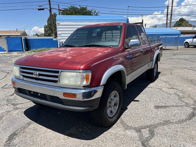 Toyota T100