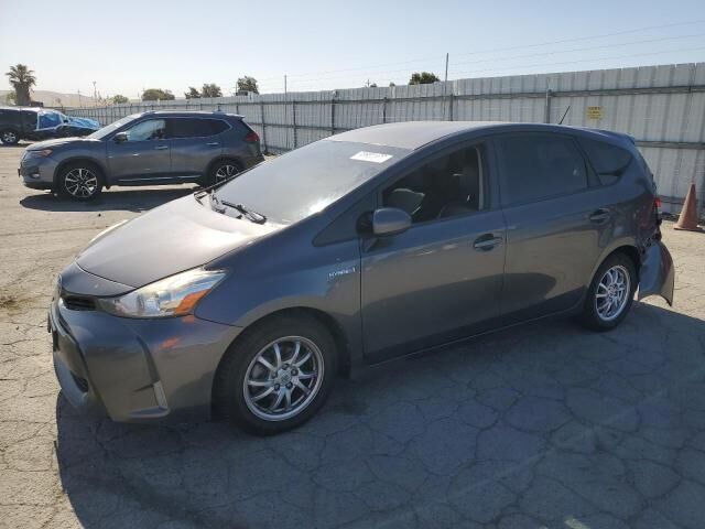 Toyota Prius V