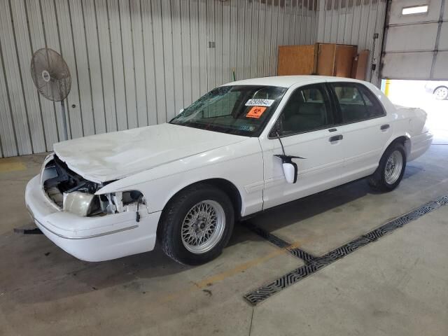 Ford Crown Victoria