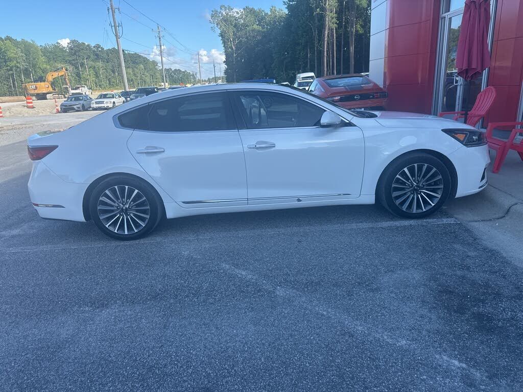 Kia Cadenza
