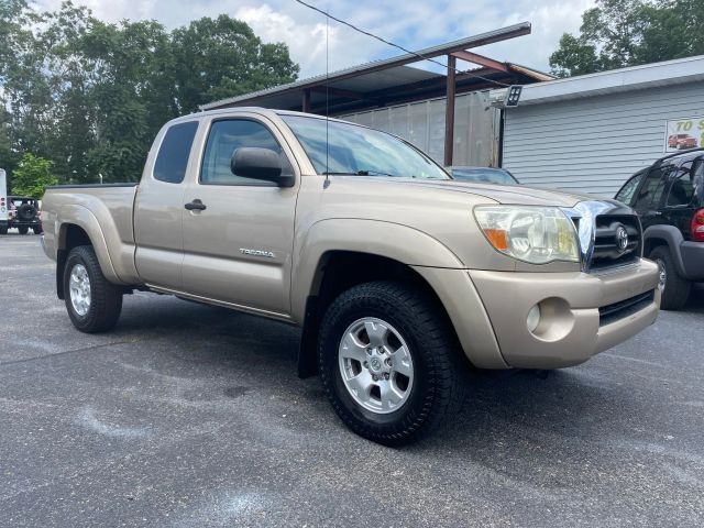 2005 TOYOTA Tacoma