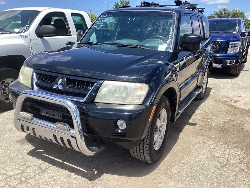 Mitsubishi Montero