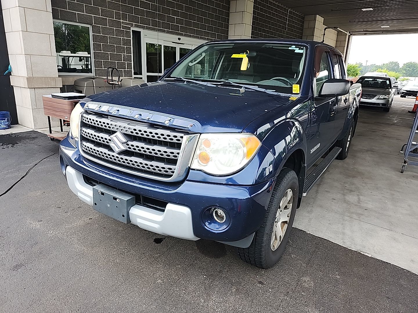 Suzuki Equator