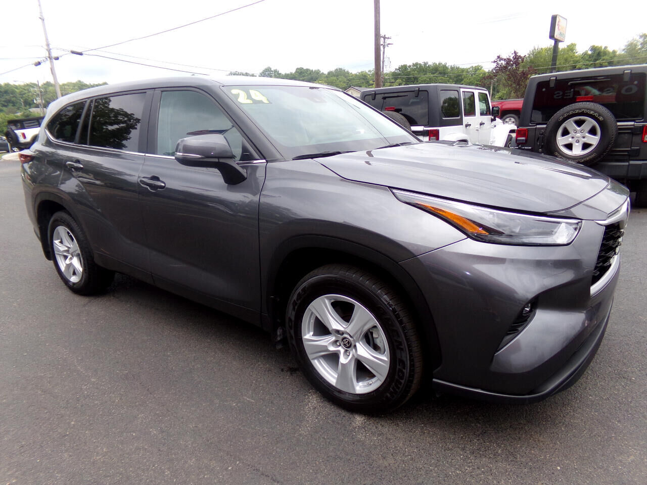 2024 TOYOTA Highlander