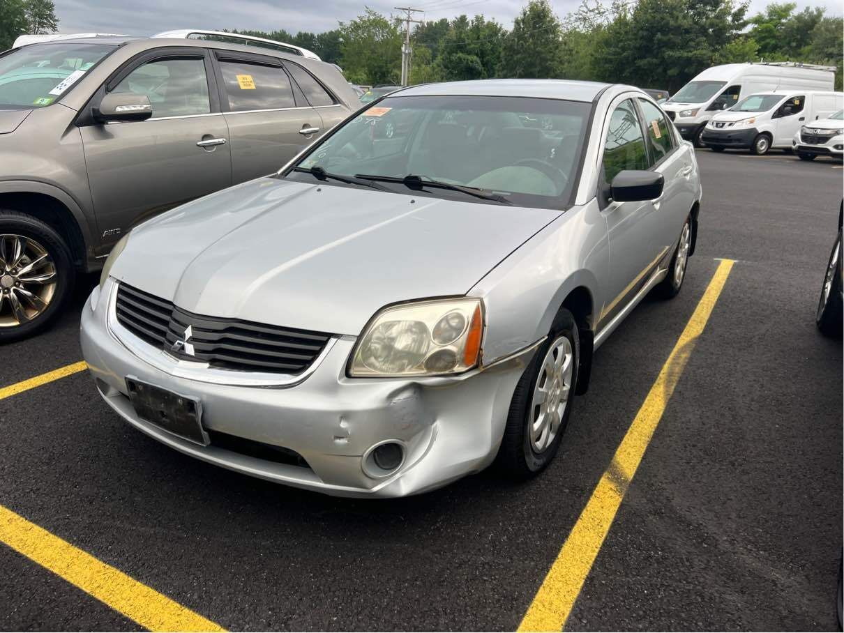 Mitsubishi Galant