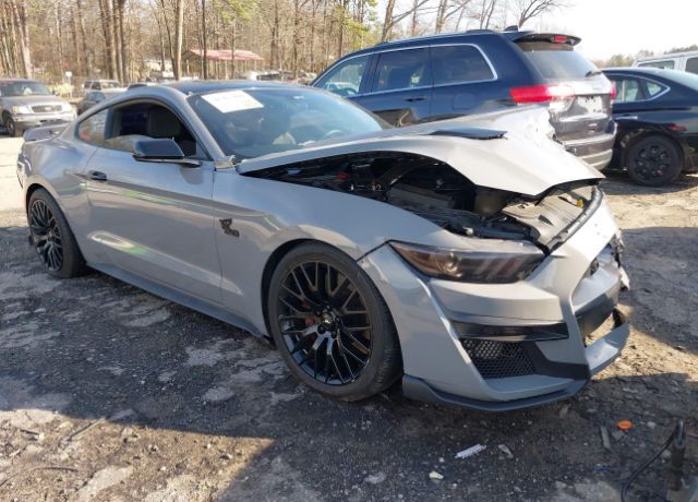 2017 FORD Mustang