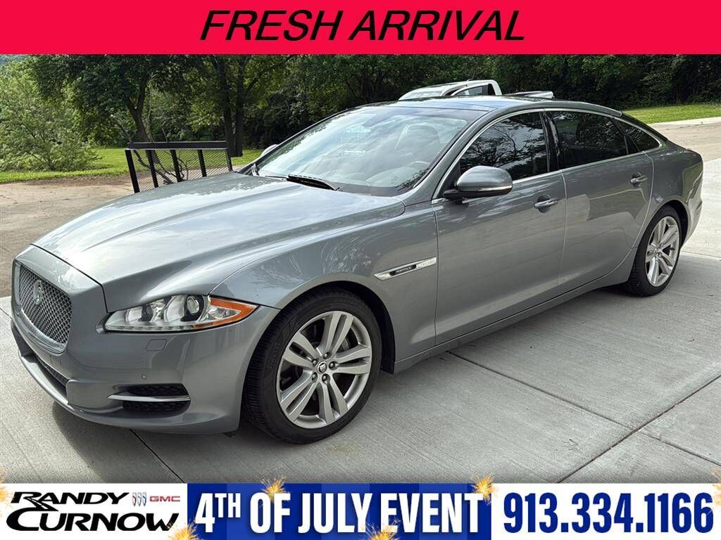 Jaguar XJ