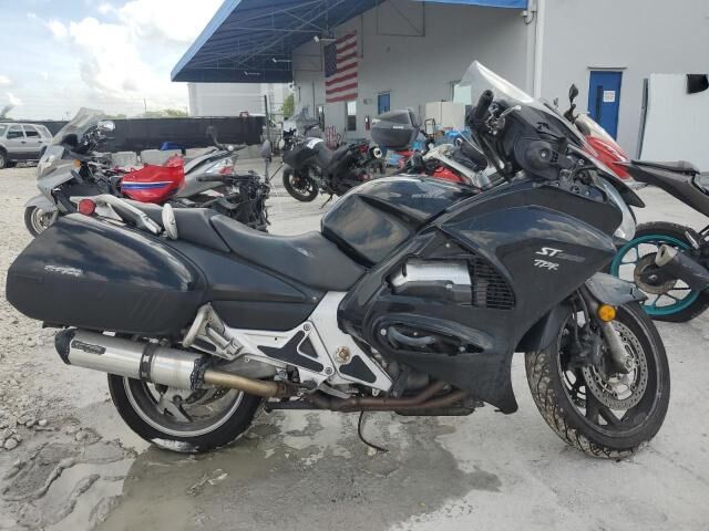 Honda ST1300