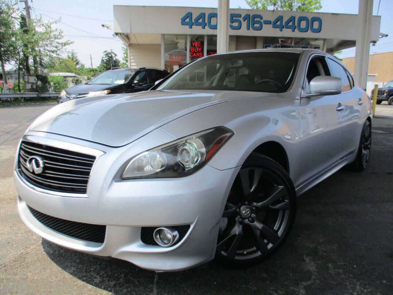 Infiniti M37