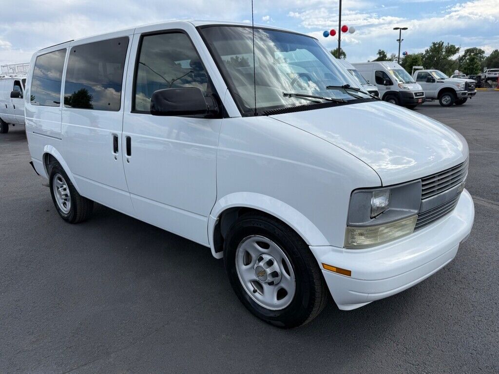 Chevrolet Astro Van