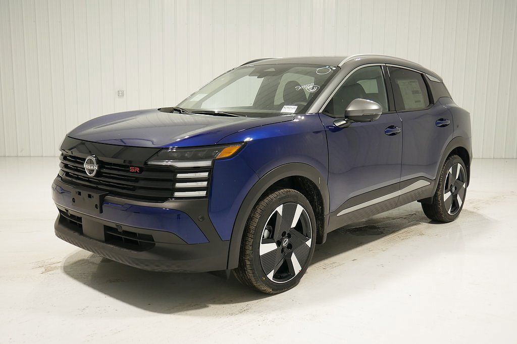 2025 NISSAN Kicks