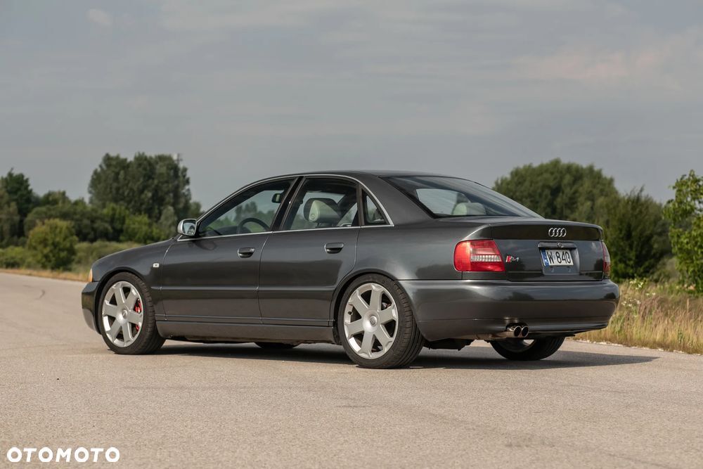 Audi S4