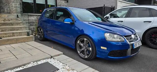 Volkswagen R32