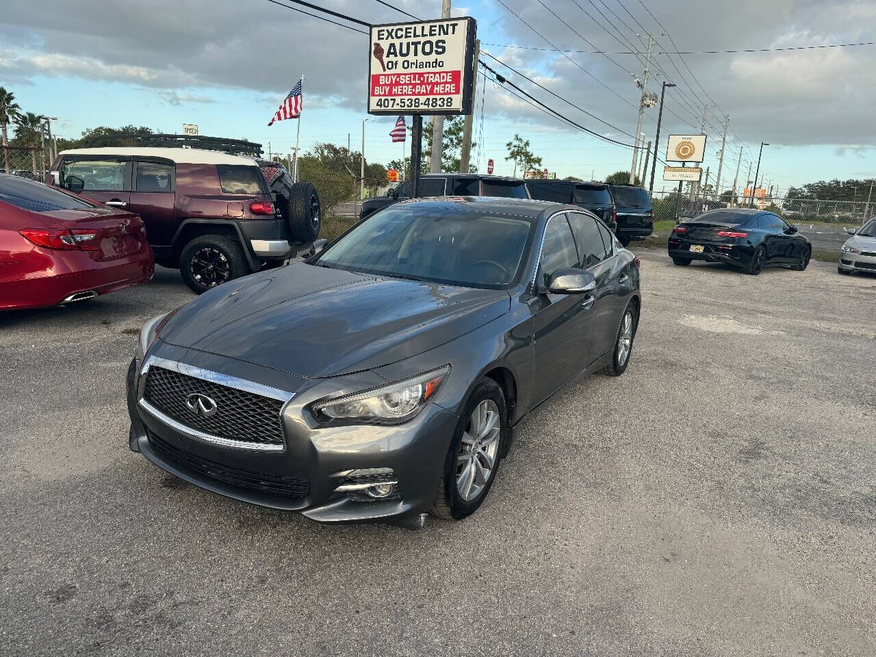 2015 INFINITI Q50