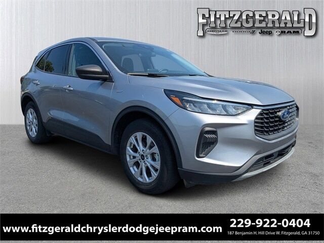 2024 FORD Escape