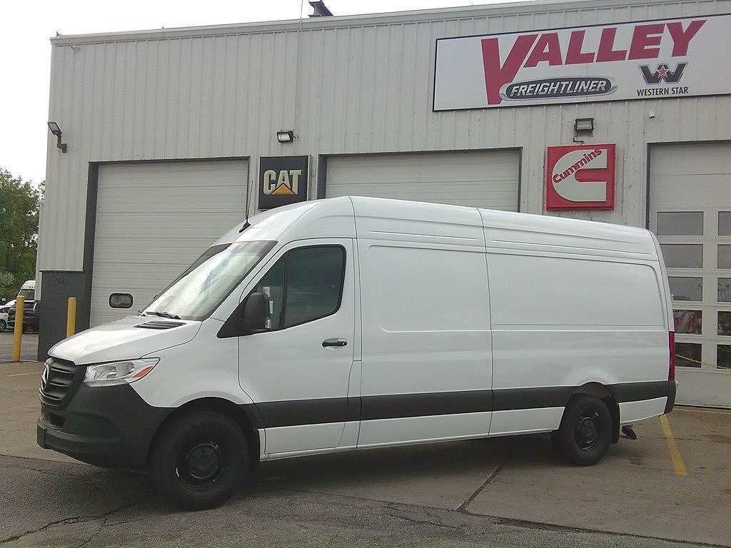 2025 MERCEDES-BENZ Sprinter