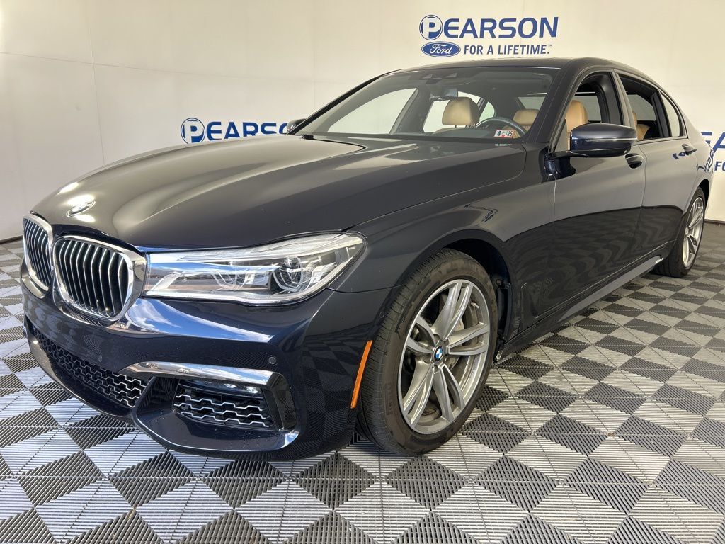 BMW 750i / B7