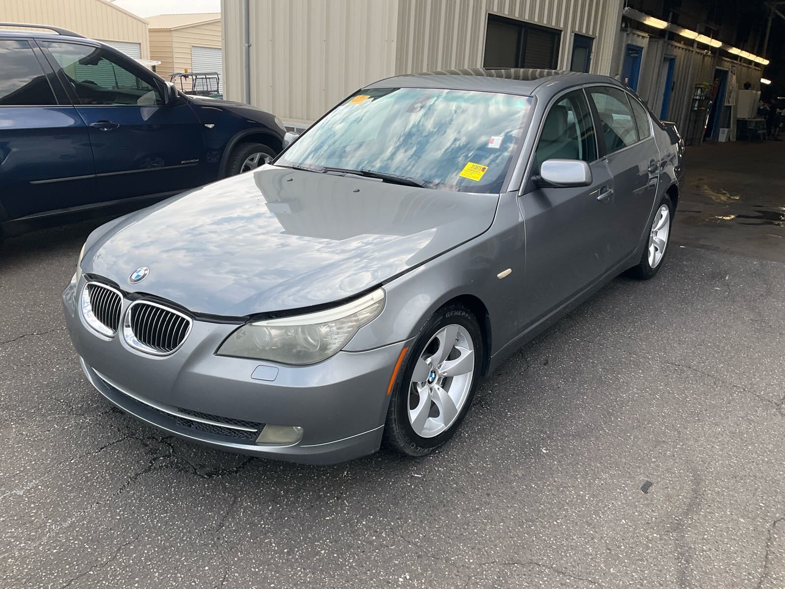 BMW 528i