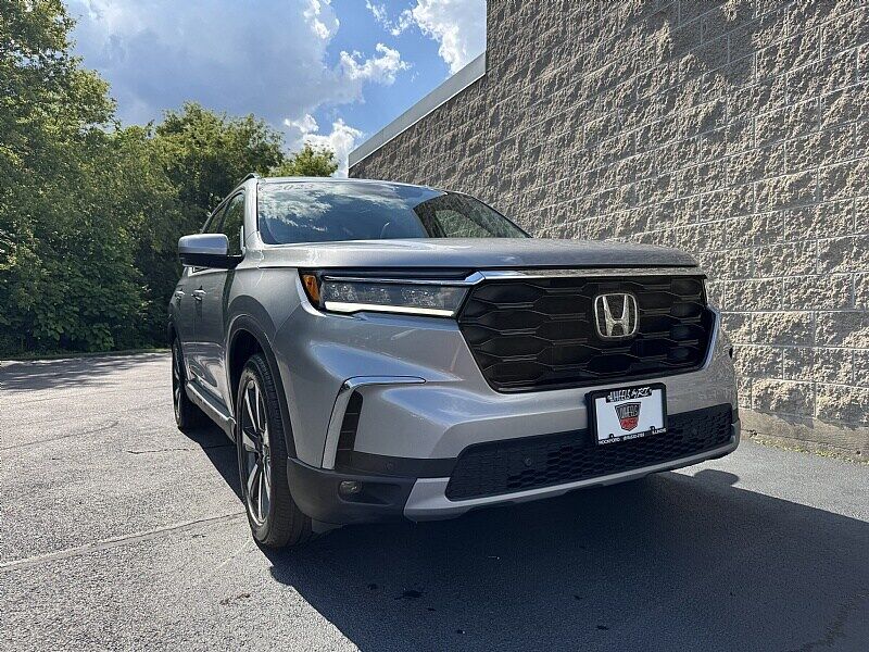 2023 HONDA Pilot
