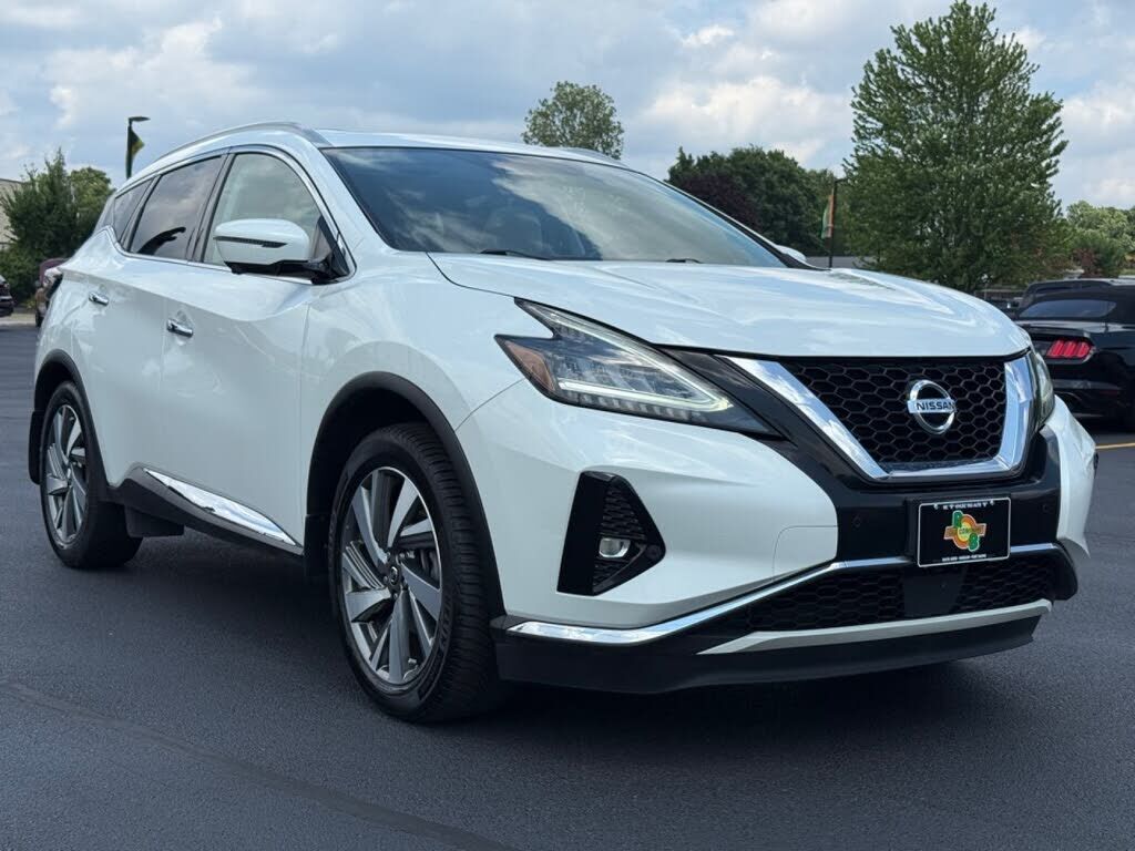 NISSAN