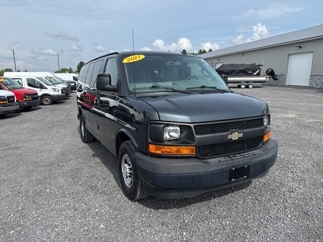 2017 CHEVROLET Express