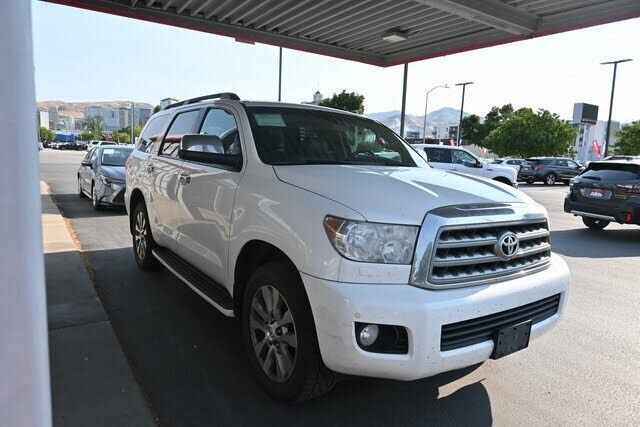 Toyota Sequoia