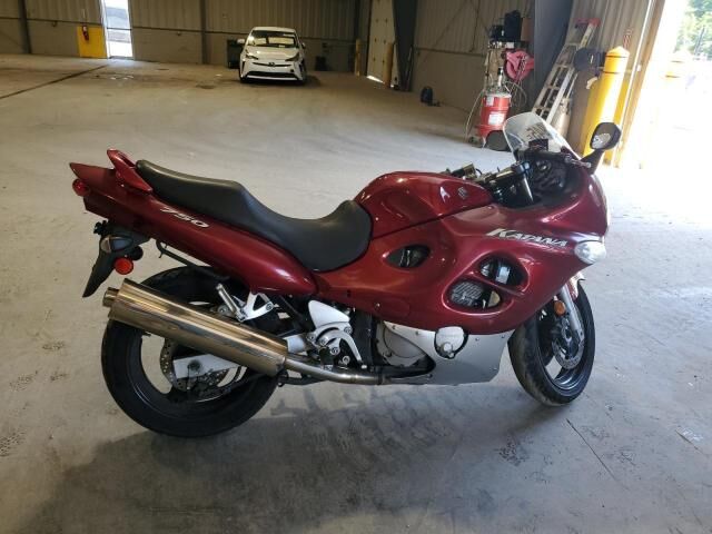 Suzuki GSX750F
