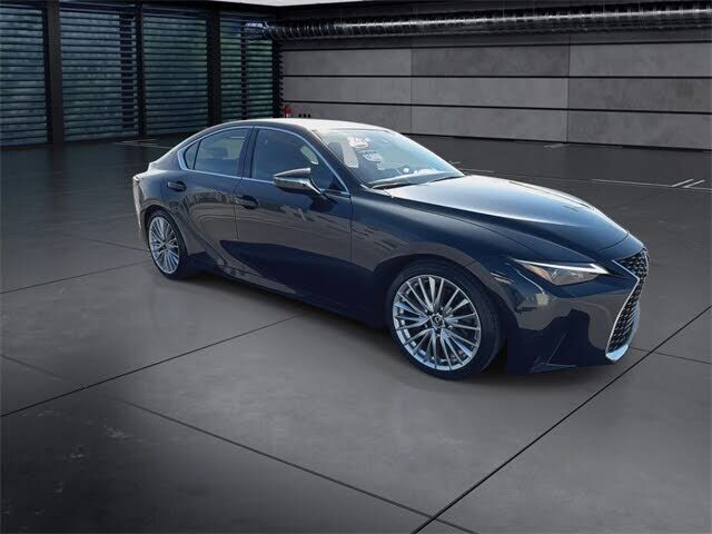 2024 Lexus IS