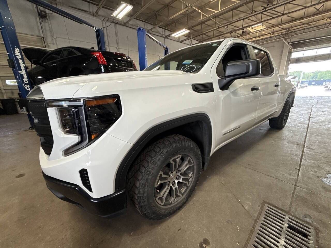 2023 GMC Sierra