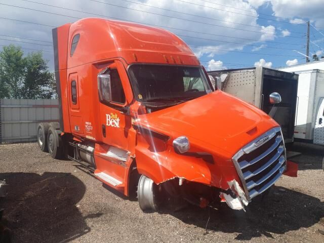 2021 FREIGHTLINER New Cascadia 126" Sleepercab