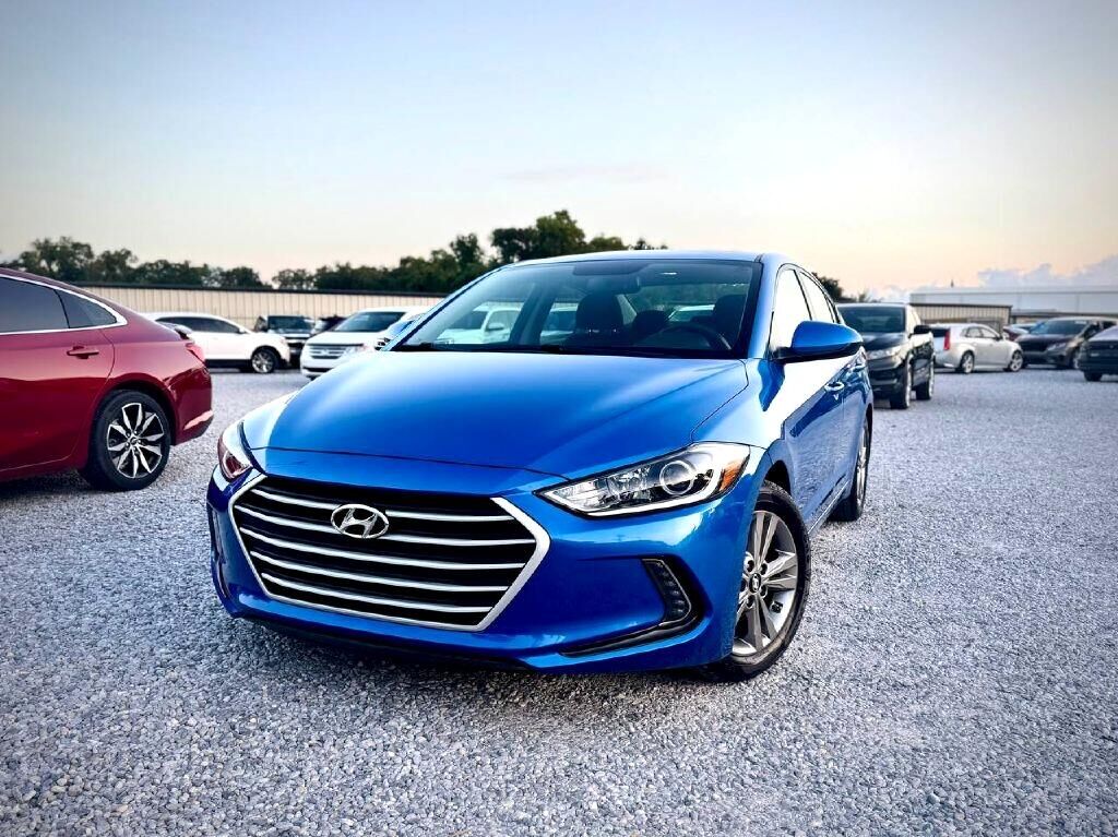 2017 HYUNDAI Elantra