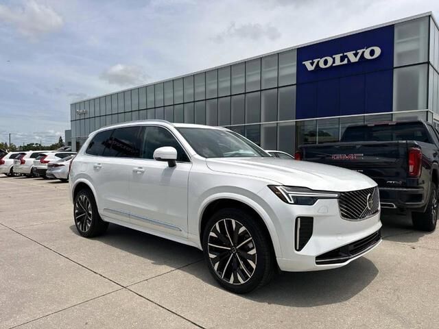 2026 VOLVO XC90