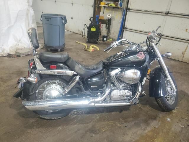 Honda VT750 (Shadow Aero)