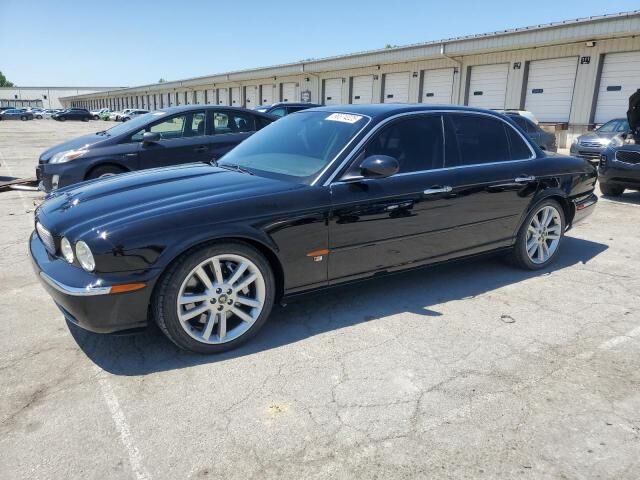Jaguar XJR