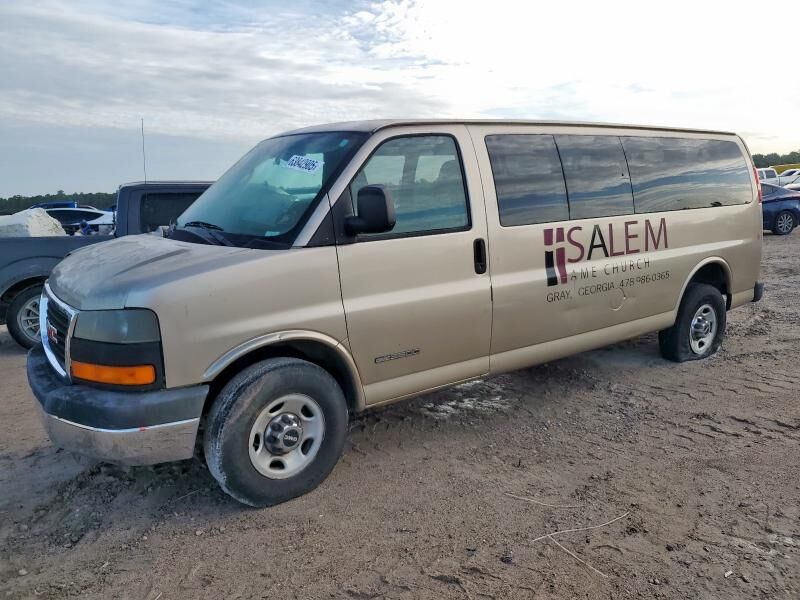 GMC Savana