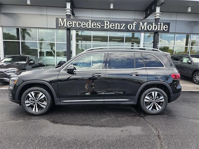 2025 MERCEDES-BENZ GLB-Class