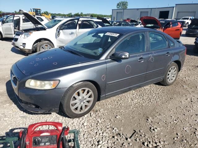 Volvo S40