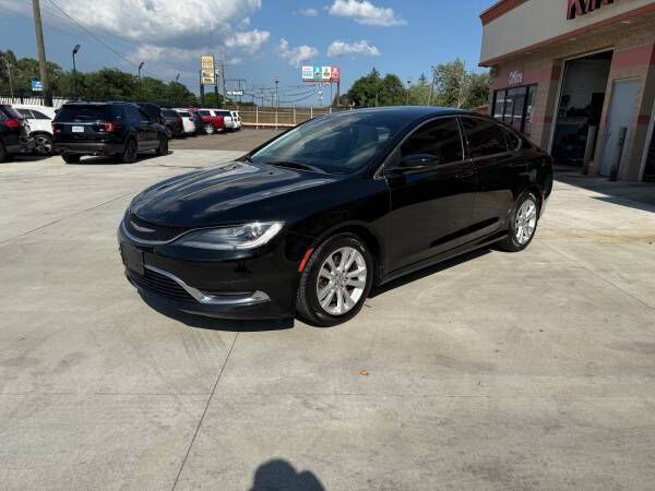 Chrysler 200