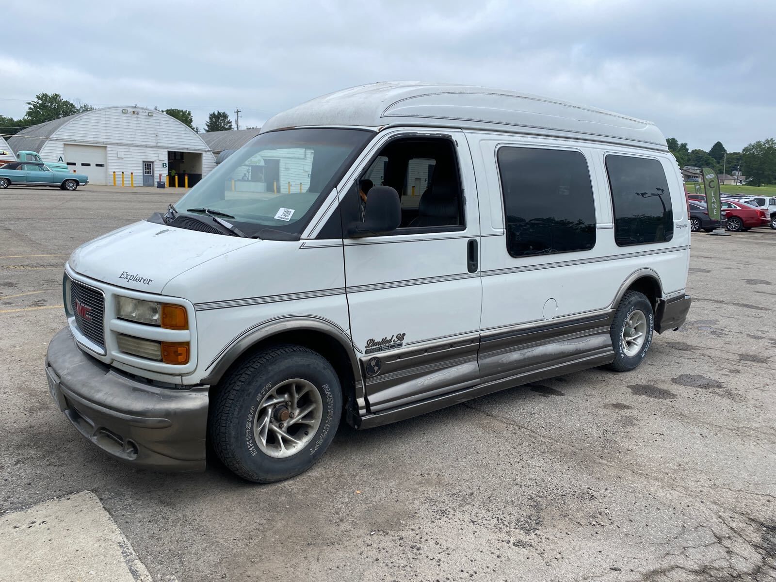 GMC Savana