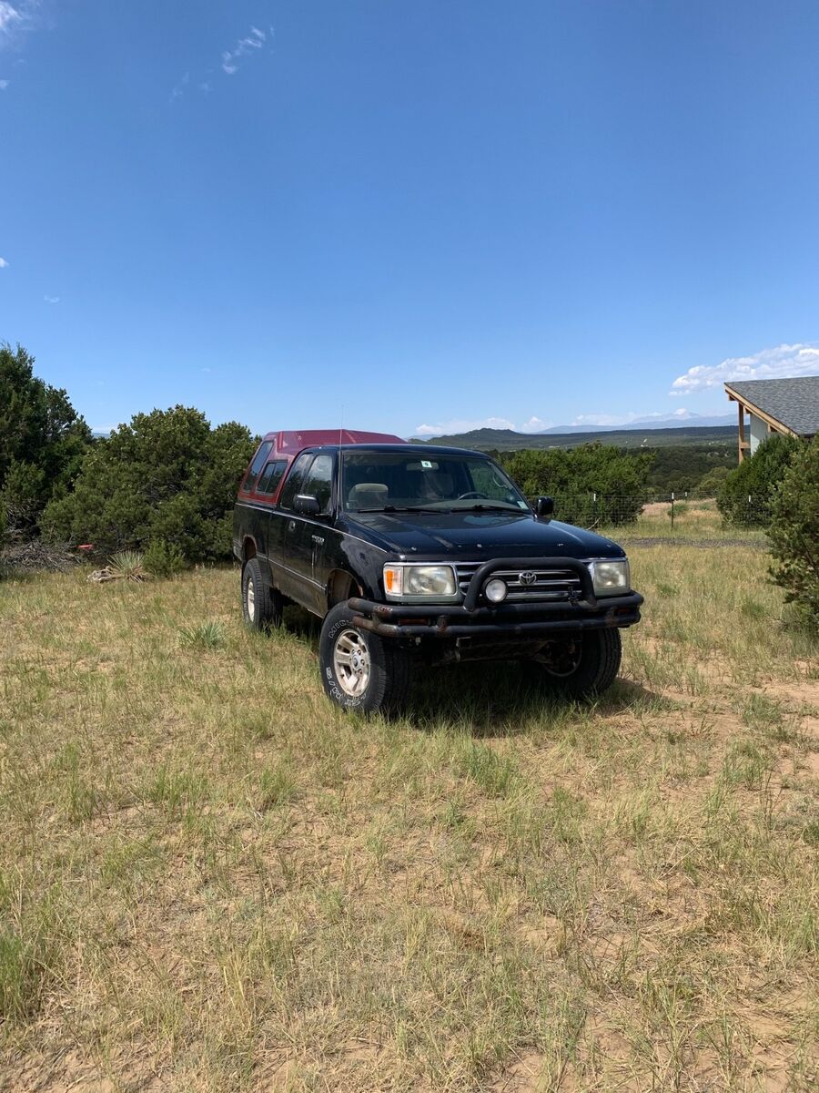Toyota T100
