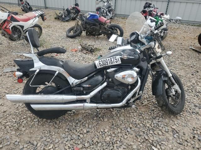 Suzuki VZ800