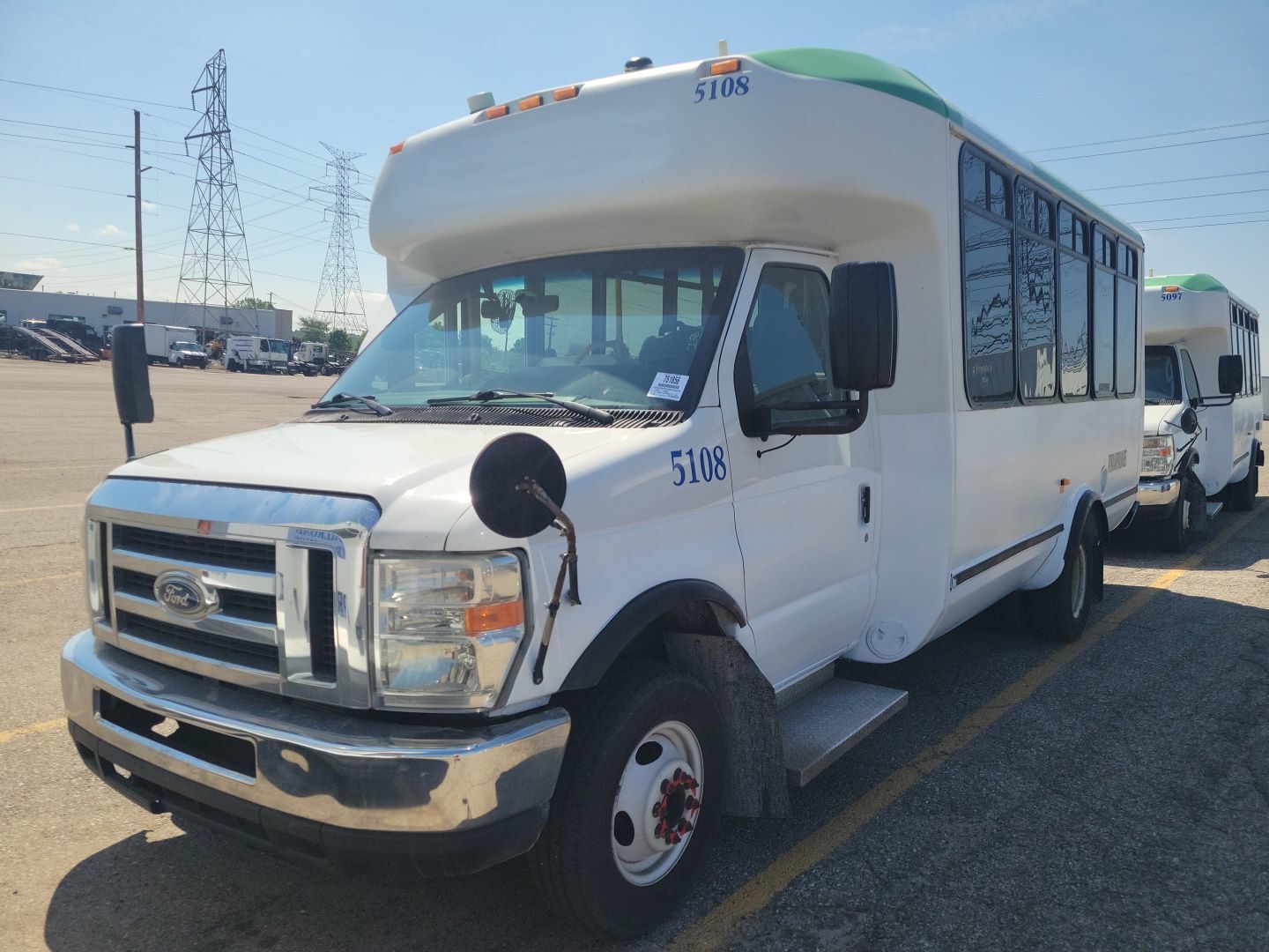 Ford E-450