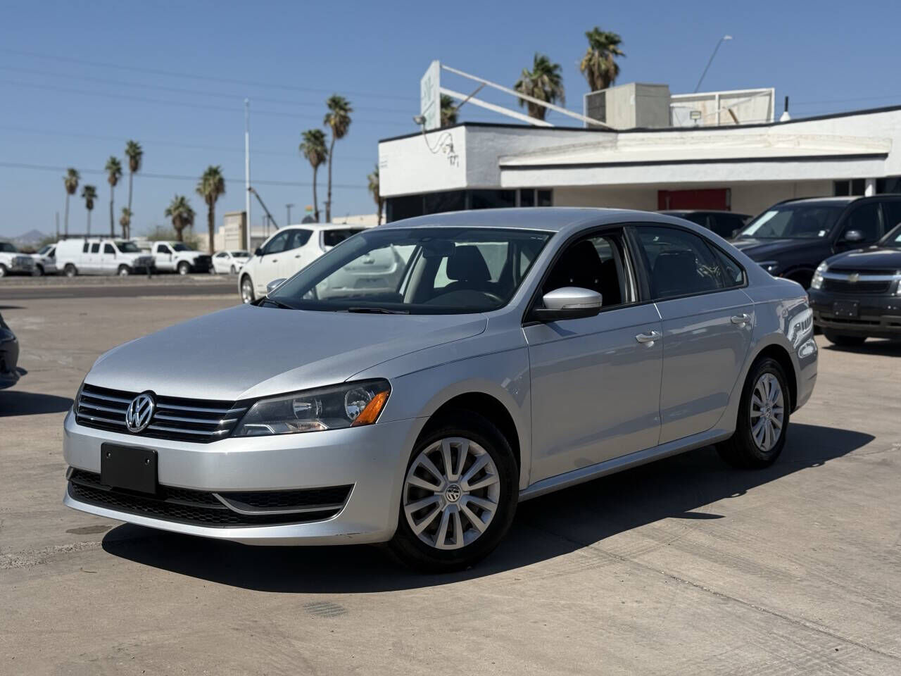2014 VOLKSWAGEN Passat