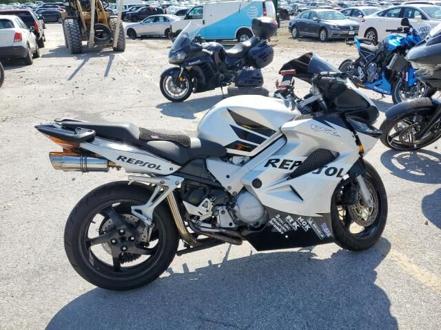 Honda VFR800 (INTERCEPTOR)