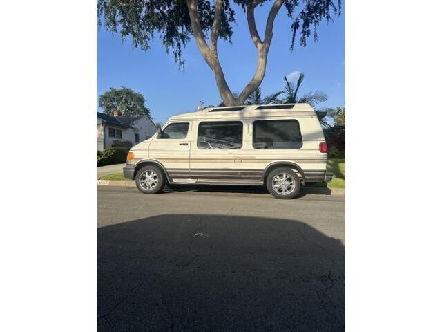 Dodge Ram Van