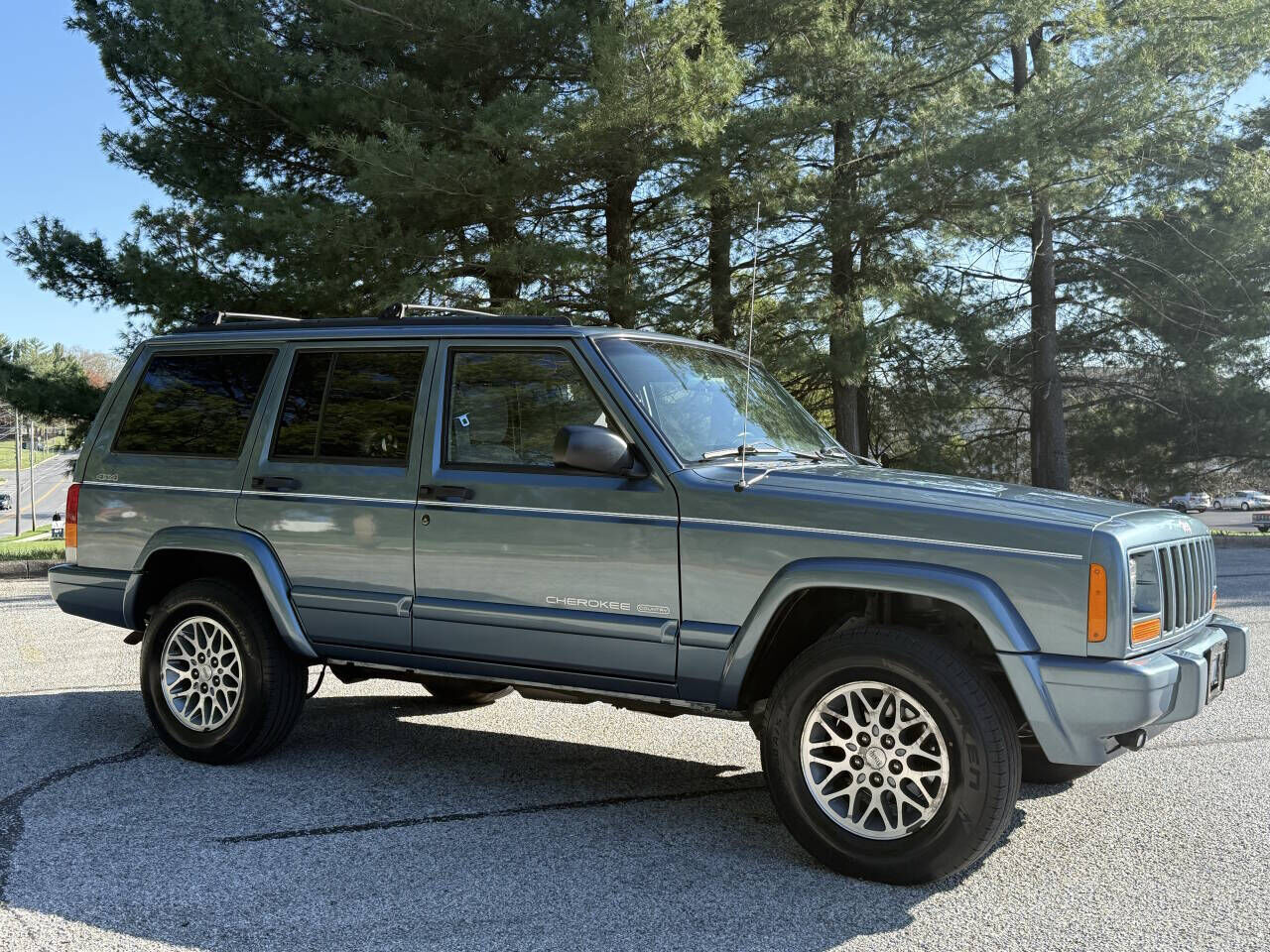 Jeep Cherokee