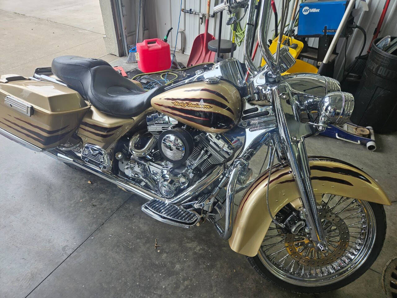 2003 HARLEY DAVIDSON CVO Road King 2
