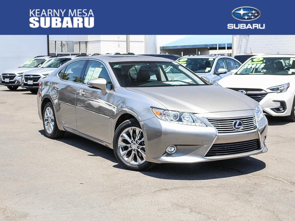 Lexus ES